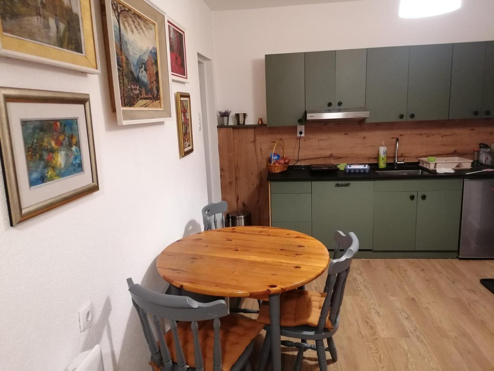 Вилла Fruska House Besenovacki Prnjavor Экстерьер фото